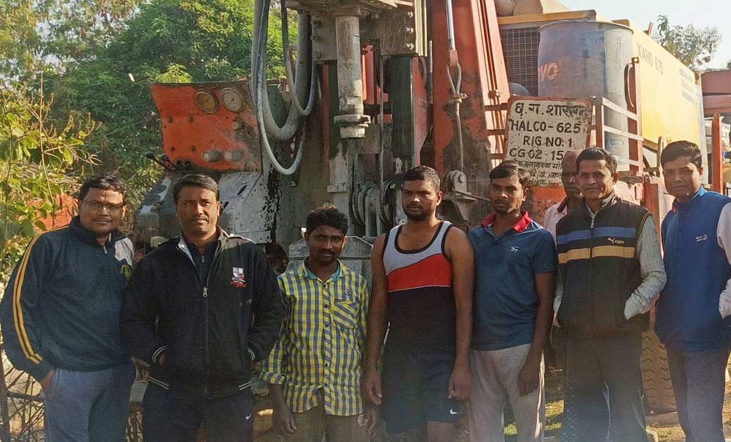 बसना :  रोहिना के डीपापारा में पानी की समस्या को देखते हुए क... - CG Sandesh