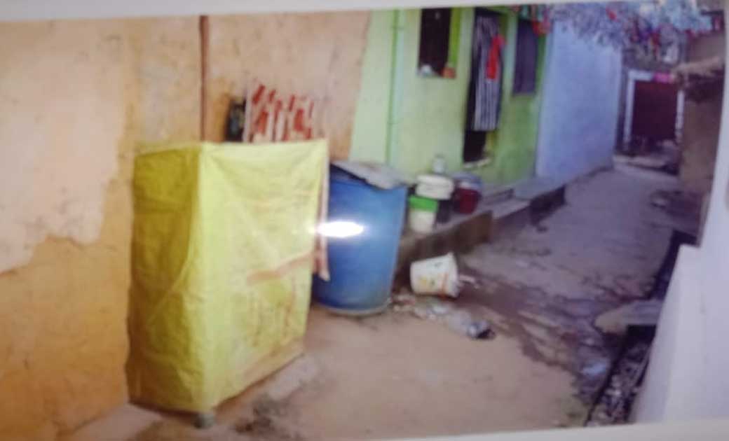 पड़ोसी ने घर के सामने बना दिया मूत्रालय, दुर्गन्ध फैलने से पी... - CG Sandesh