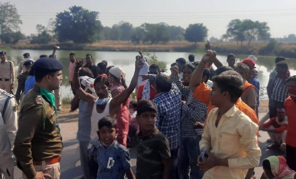 सरकड़ा के किसान एक सप्ताह से धान बेचने से वंचित, बहकावे और अन... - CG Sandesh