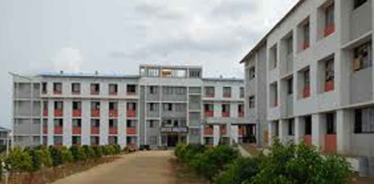 एकलव्य स्कूल के खिलाफ शिकायत एवं सुझाव दर्ज करवाने शिक्षा वि... - CG Sandesh