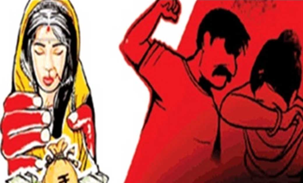 बसना : कर्जा चुकाना कहकर पति ने  पत्नी से मांगे ढाई लाख रूपये, सास, ससुर व पति पर मामला दर्ज.