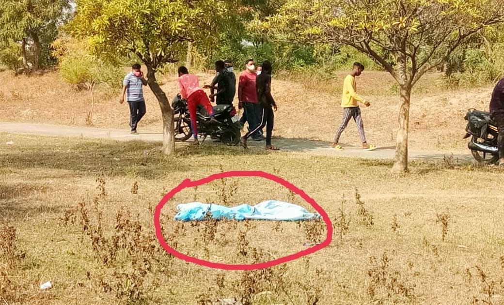 स्वास्थ्य विभाग की बड़ी लापरवाही, मुक्तिधाम में मिला पीपीई कि... - CG Sandesh