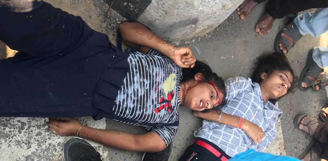 कार की ठोकर से मोटर सायकल में सवार दो लड़कियां हुई घायल, मामल... - CG Sandesh