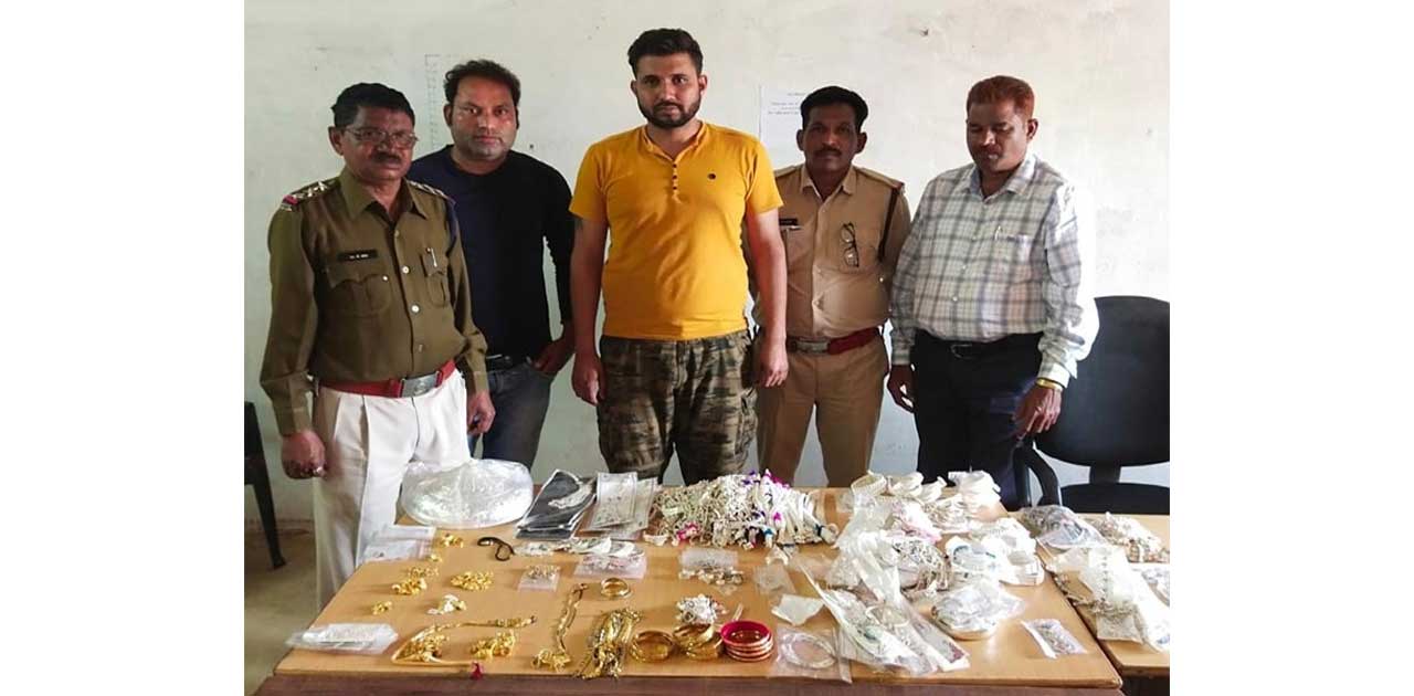 ज्वेलर्स दुकान के मालिक ने खुद चोरी कर फैलाई अफवाह, पुलिस ने... - CG Sandesh