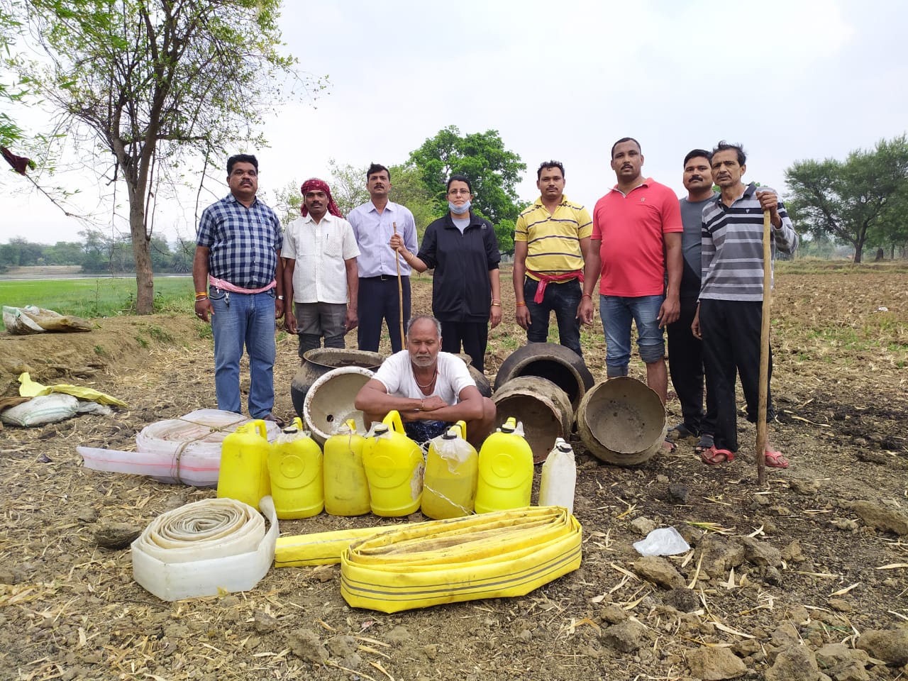 महुआ शराब बनाने वाले हुए गिरफ्तार - CG Sandesh