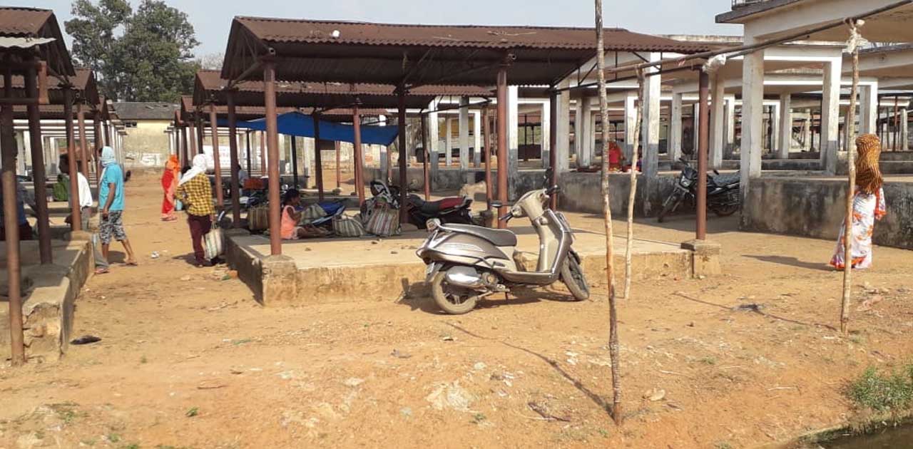 कोरोना से बचने ना करे भीड़, प्रशासन कर रहा जागरूक