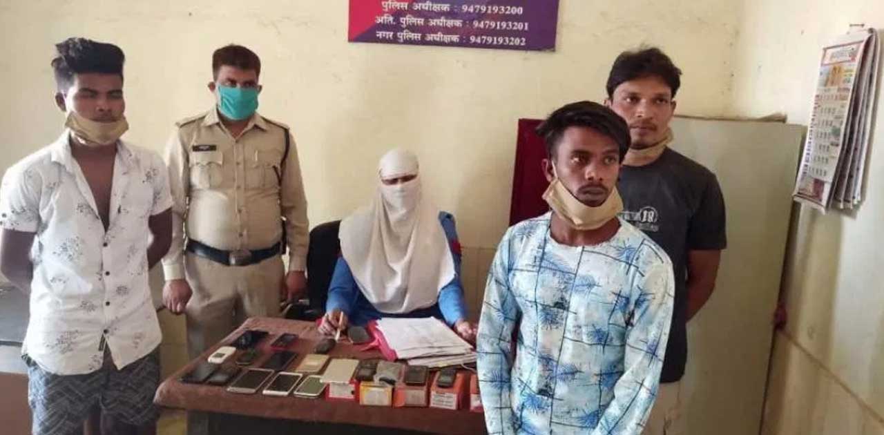 चोरी की मोबाइल बिक्री के लिए ग्राहक तलाशते पकड़ा गए 19 मोबाईल... - CG Sandesh