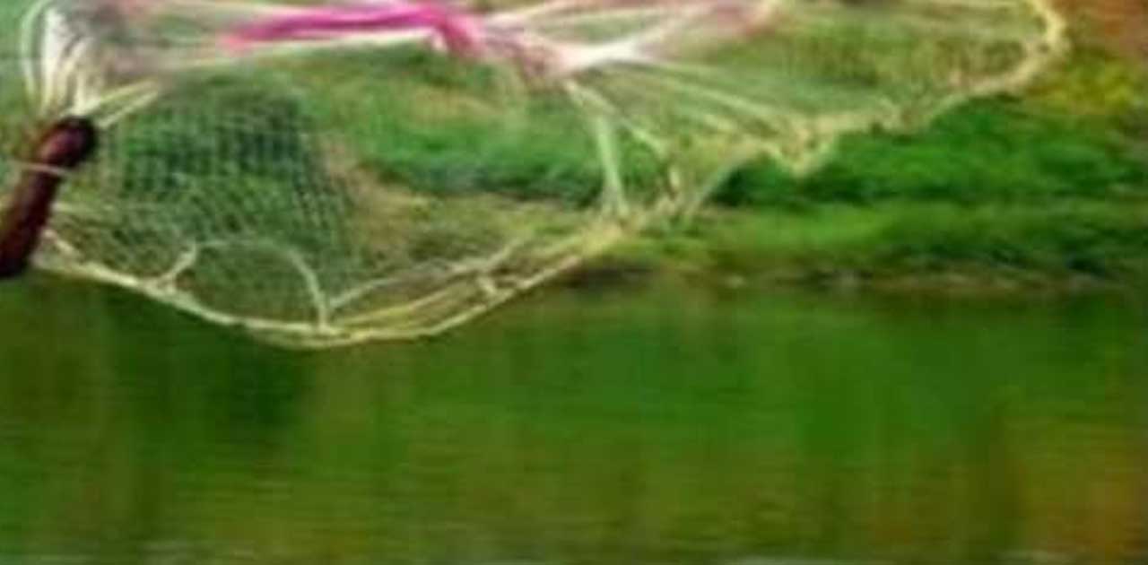 लाकडाऊन में मार रहे थे मछली, हो गई कार्यवाही - CG Sandesh