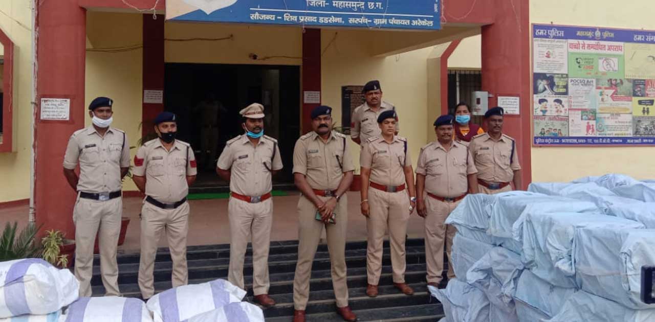 गाँव के गोदाम से बसना पुलिस ने जप्त किया करीब 50 लाख का गुटख... - CG Sandesh