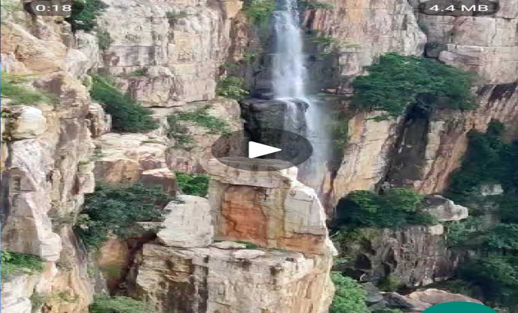 सिशुपाल पर्वत में घोड़ाधार प्रपात का मनोरम दृश्य, देखने पहुंच... - CG Sandesh