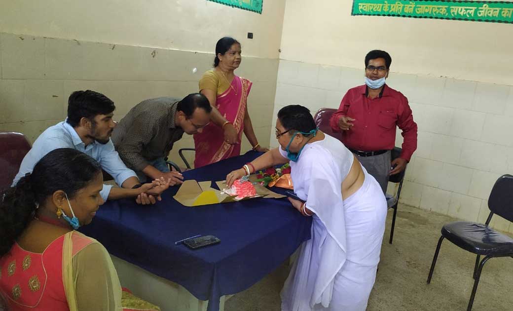 सामुदायिक स्वास्थ्य केंद्र सरायपाली मे डॉक्टर्स डे मनाया गया - CG Sandesh