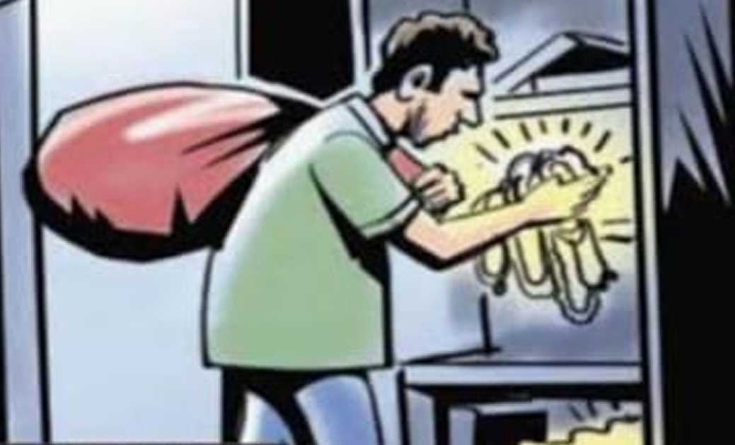 रायगढ़ शहर के सबसे सुरक्षित माने जाने वाली कालोनी में चोरों न... - CG Sandesh