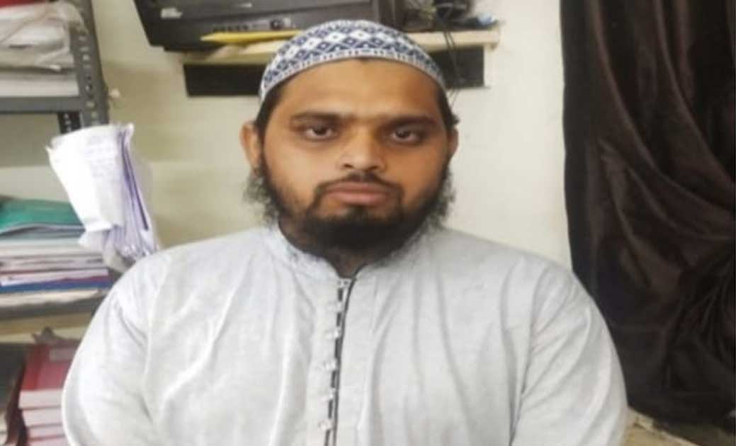 शर्मनाक घटना : मौलाना अशरद रहमानी ने 9 साल की बच्ची से किया दुष्कर्म का प्रयास, परिजनों की शिकायत के बाद आरोपी गिरफ्तार…