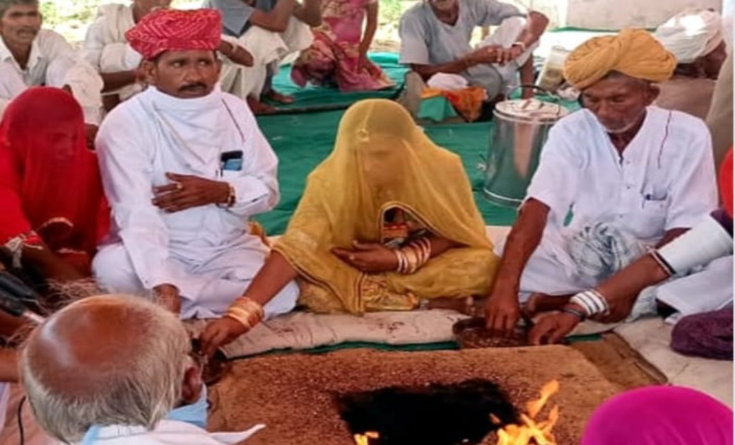 धर्म वापसी :-मुगलकाल में मुस्लिम बनने वाले 50 परिवारों के करीब 250 लोगों ने अपनाया पुनः हिंदू धर्म.... राम मंदिर पूजन के बाद हुई वापसी !