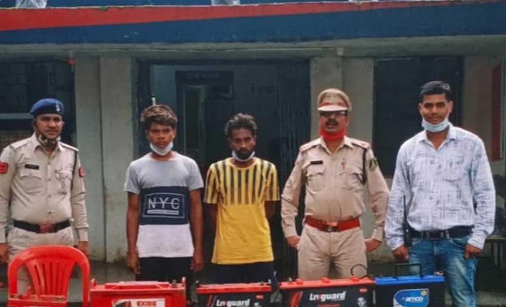 मुखबिर की सूचना में बैटरी चोर का गिरोह आये कानून के गिरफ्त म... - CG Sandesh