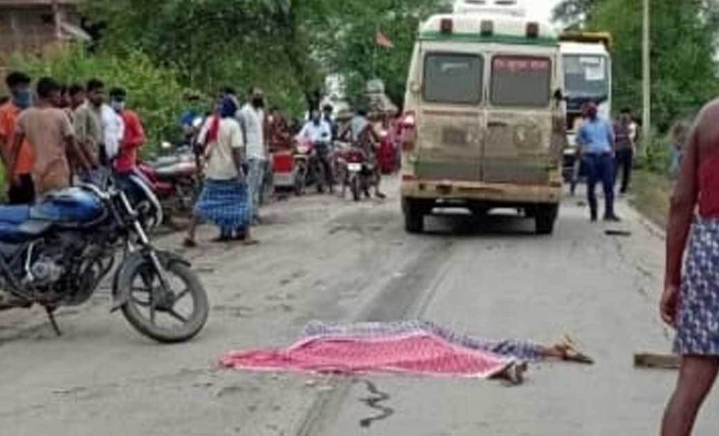 स्कूल में पढ़ने वाली किशोरी बेकाबू ट्रक के चपेट में.. किशोरी ... - CG Sandesh
