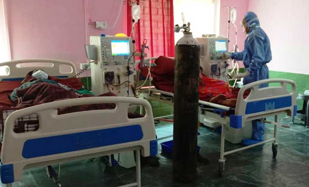 किडनी की बीमारी से पीड़ित वेंटिलेटर के साथ इलाजरत कोविड पॉजि... - CG Sandesh