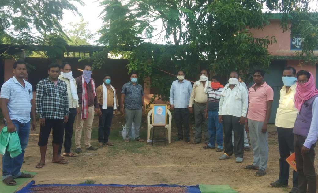 केदुवां मंडल के अंतर्गत ग्राम जम्हारी में आज प्रधानमंत्री मोदी जी का 70 वा जन्मदिवस मनाया गया
