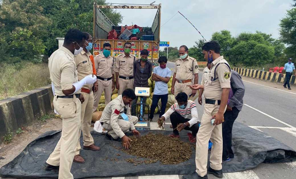 ओडिशा से दिल्ली 1 करोड़ 62 लाख का गांजा ले जाते दो आरोपियों क... - CG Sandesh