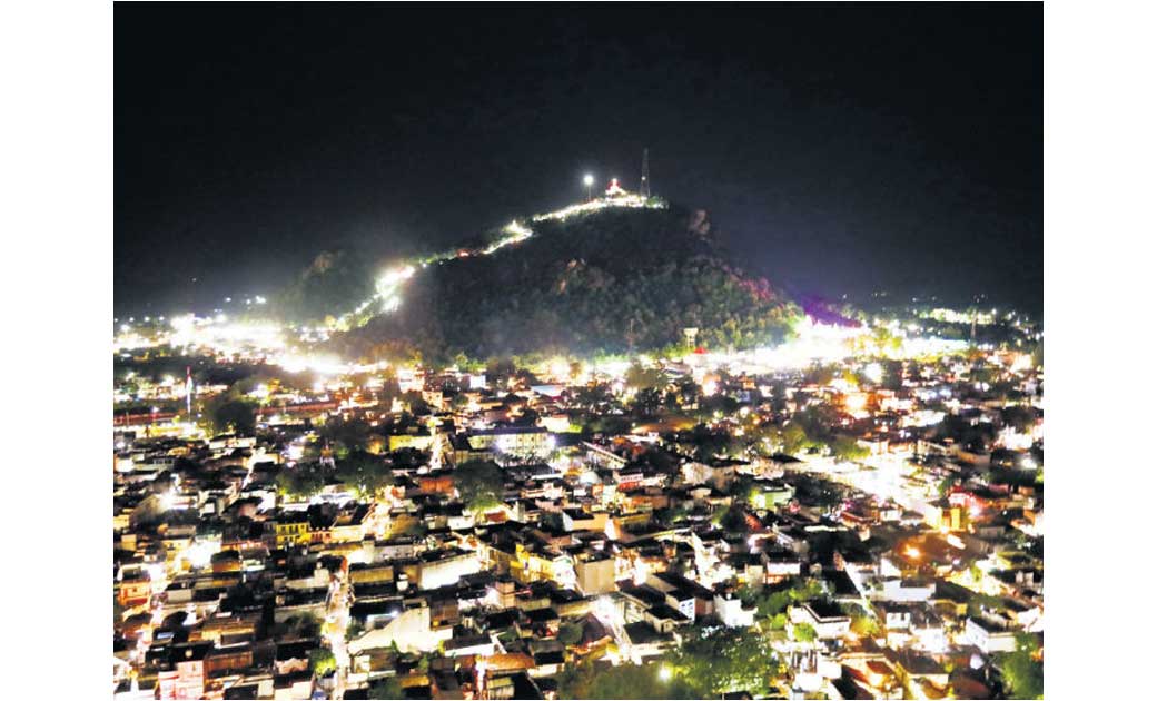 राजनांदगाँव - बढ़ते संक्रमण को देखते हुए डोंगरगढ़ में इस नवरात्रि नही लगेगा मेला
