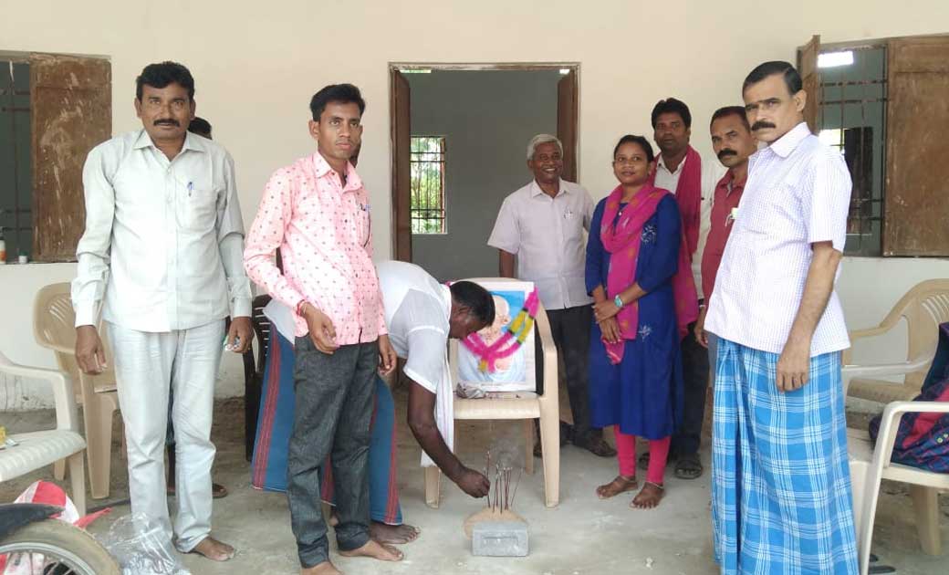 बसना : ग्राम पंचायत रसोड़ा में 152वीं जयंती पर  राष्ट्रपिता ... - CG Sandesh