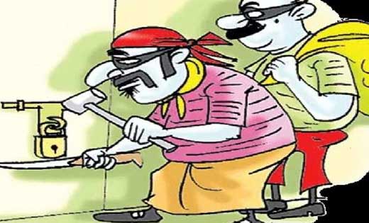 पिथौरा : आंगनबाडी रसोई भवन में 5000 रूपये का सामान चोरी, मामला दर्ज.