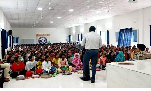 पुलिस अधीक्षक गिरिजा शंकर जायसवाल ने नारायणपुर पुलिस द्वारा ... - CG Sandesh