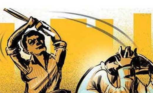 महासमुंद : हमारे मोहल्ले में कैसे आया कहकर जान से मारने की धमकी देकर धारदार हथिायार से सिर पर हमला.