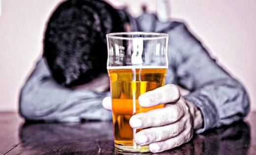 सरायपाली : शराब के नशे में पाए जाने वाले पर कार्रवाई, ग्रामी... - CG Sandesh