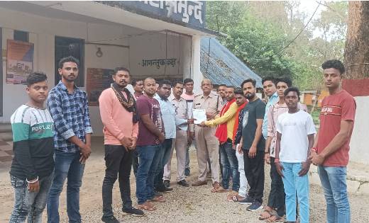 सरायपाली: कवर्धा जिले में हुए भगवा ध्वज के अपमान के विरोध मे... - CG Sandesh