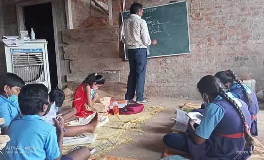 बसना : शिक्षक की कड़ी मेहनत रंग लाई, मजदूर का बेटा नवोदय के ... - CG Sandesh