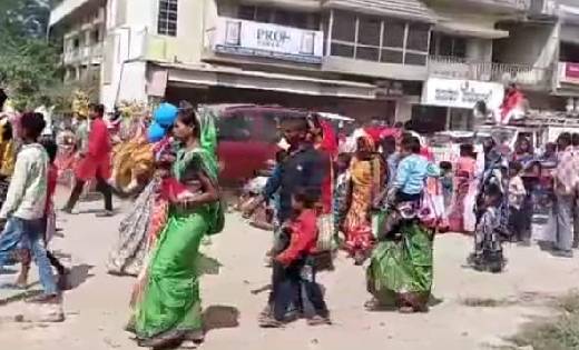 गांजा तस्कर ने श्रद्धालुओं पर चढ़ाई गाड़ी 1 की मौत,  20 घायल,  दो आरोपी गिरफ्तार  