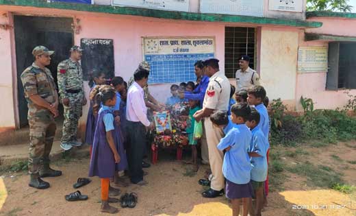 पुलिस स्मृति दिवस पर अमर शहीद देवलाल नेताम को श्रद्धांजलि दि... - CG Sandesh