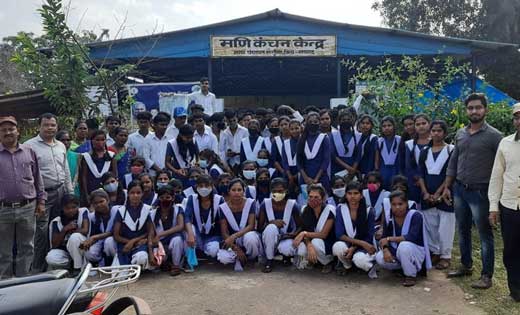 लैलूंगा के शासकीय उच्चतर माध्यमिक विद्यालय के विद्यार्थियों ... - CG Sandesh
