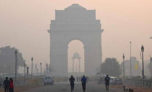 दिवाली के बाद दिल्ली की हवा हुई जहरीली, गले और आंखों में जलन... - CG Sandesh