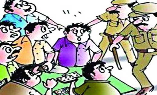 कोमाखान : पैसों का दांव लगाकर जुआ खेलते 16 जुआरी गिरफ्तार. - CG Sandesh