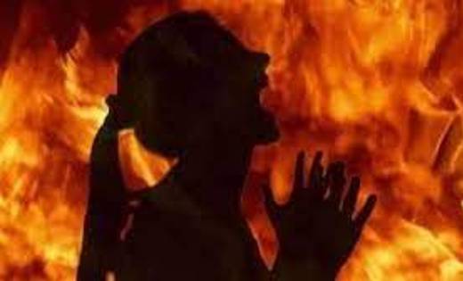 सरायपाली: 19 वर्षीय युवती की आग में जलने से हुई मौत - CG Sandesh
