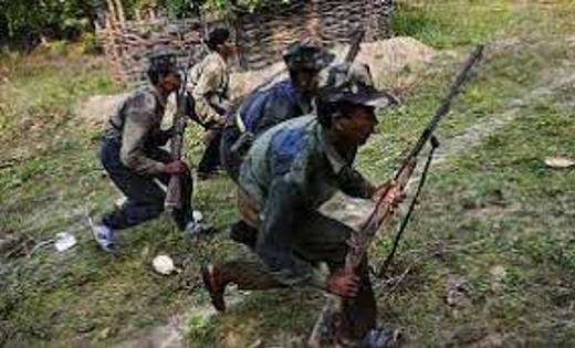 नक्सलियों ने गश्त् पर निकले जवानों पर की फायरिंग, जवाबी फायर... - CG Sandesh