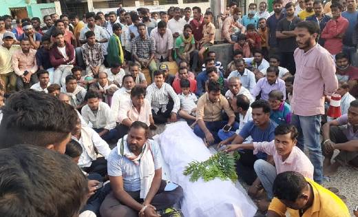 पुलिस पेट्रोलिंग गाड़ी डायल-112 की टक्कर से बाइक सवार की मौत,... - CG Sandesh