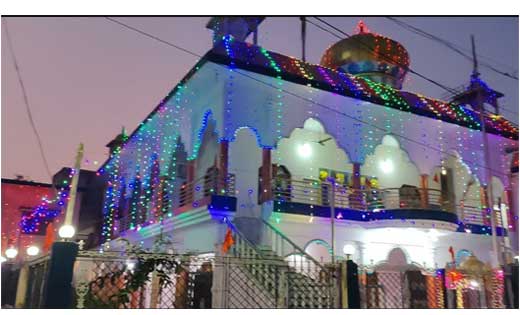 गुरुनानक जयंती पर गुरुद्वाराें में सजे कीर्तन दरबार, निकली शोभायात्रा