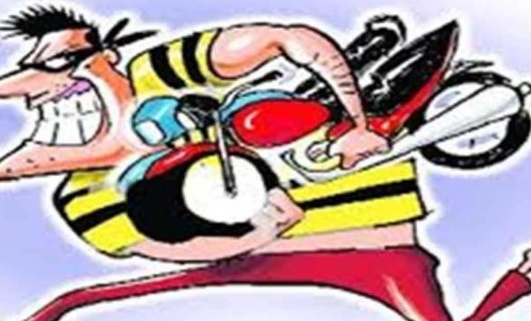 सरायपाली : टेंट हाउस के बाहर से दो मोटर साइकल चोरी मामला दर्ज. 
