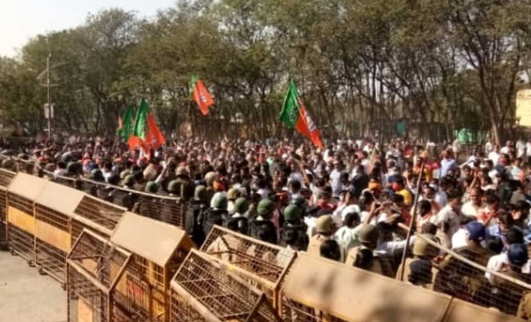प्रदेश सरकार के खिलाफ रायगढ़ भाजपा ने खोला मोर्चा, सांसद सहित हजारों कार्यकर्ताओं ने दी गिरफ्तारी....