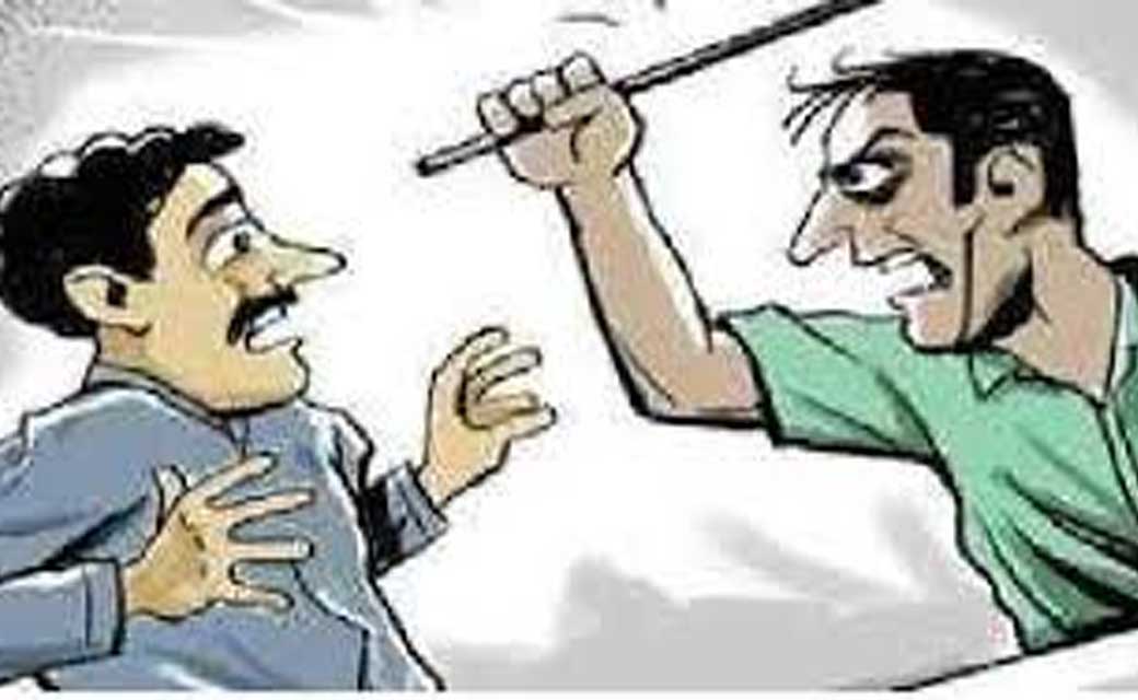 सांकरा : धान का पैसा को वापस कर दो बोलने पर लोहे का रॉड से स... - CG Sandesh