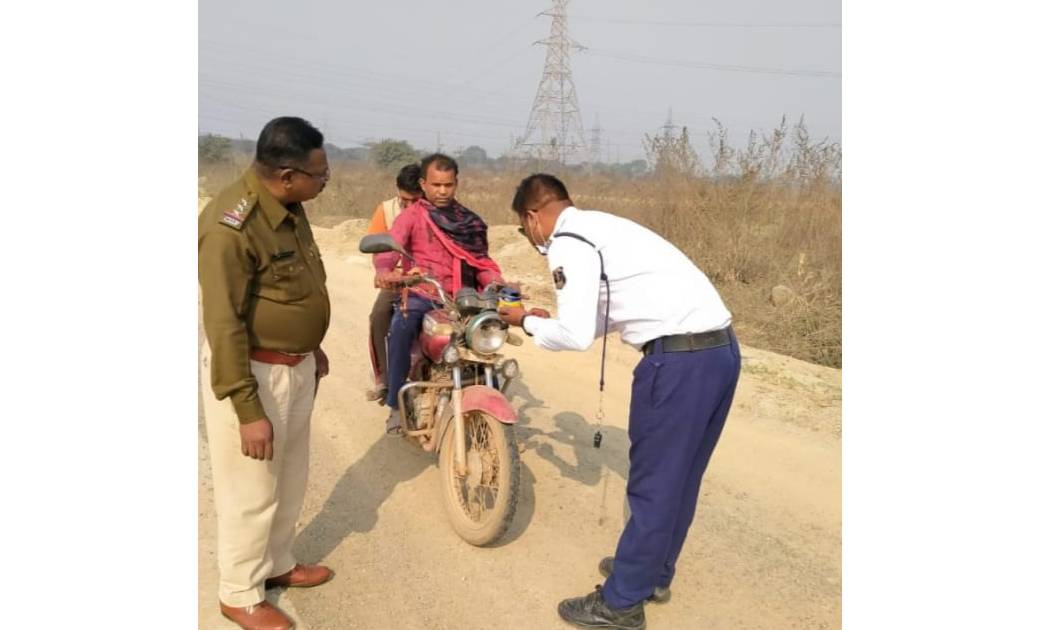 राष्ट्रीय सड़क सुरक्षा माह के दूसरे दिन जागरूकता कार्यक्रम का आयोजन...