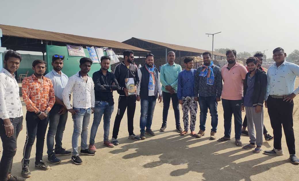 छत्तीसगढ़ NSUI की मुहिम एक रुपया और एक पैली धान दे कर बढ़ाये क... - CG Sandesh