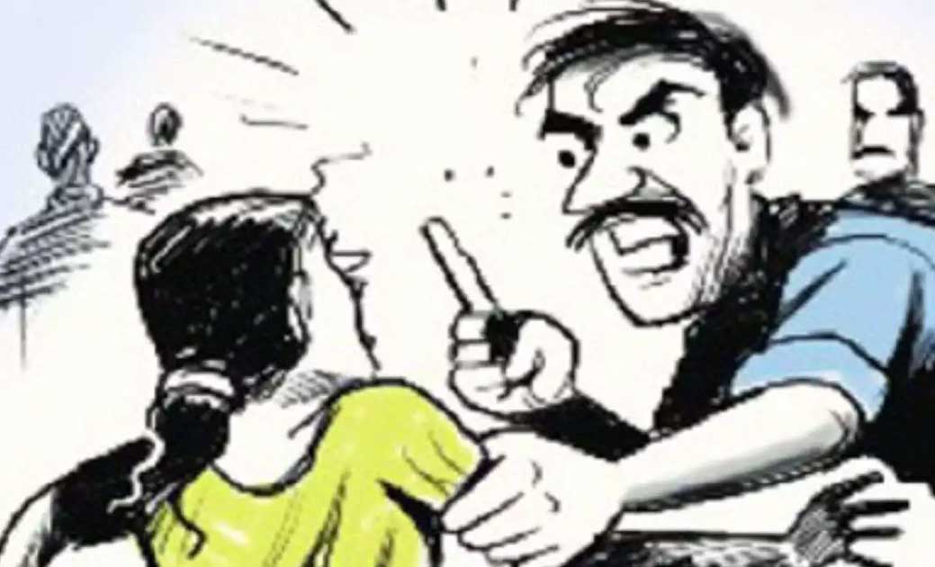 बागबाहरा : किसको पागल बोल रहा है पूछने पर पति और देवर ने की ... - CG Sandesh