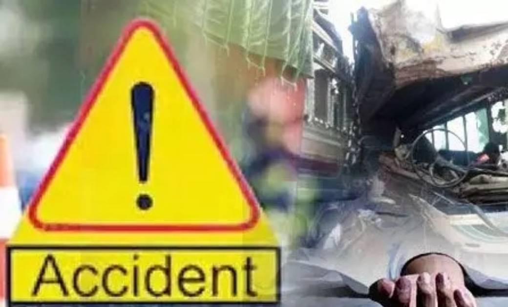 महासमुंद : स्कार्पियो ने PNB कैश वाहन को मारी ठोकर 