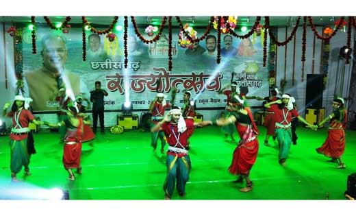 कांकेर : उमंग व उत्साह के साथ मनाया गया राज्योत्सव : छात्र-छात्राओं एवं लोक कलाकारों ने दी मनमोहक प्रस्तुती