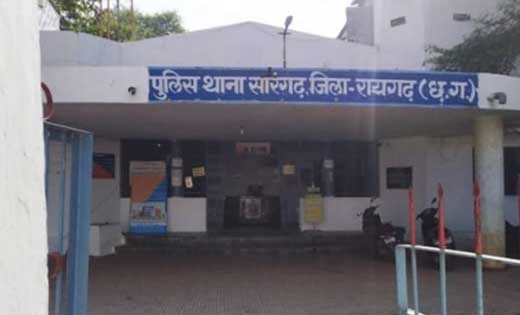 शादी के 14 साल बाद पत्नी से भर गया मन तो पति ने चारित्रिक लांछन लगाकर निकाल दिया घर से... दूसरी शादीशुदा औरत को पत्नी बनाकर ले आया घर, पीड़िता के सास, ससुर ने भी दिया अपने बेटे का साथ..! कानून के शरण मे अबला....