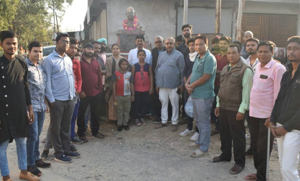 भाजपाइयों ने मनाई नेताजी सुभाष चंद्र बोस की जयंती,बोले-नेताज... - CG Sandesh